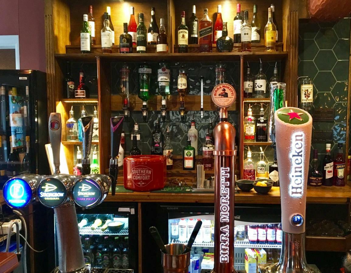 מלרוז Kings Arms Hotel מראה חיצוני תמונה