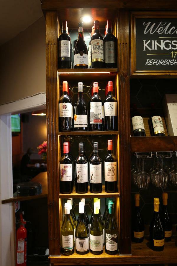 מלרוז Kings Arms Hotel מראה חיצוני תמונה